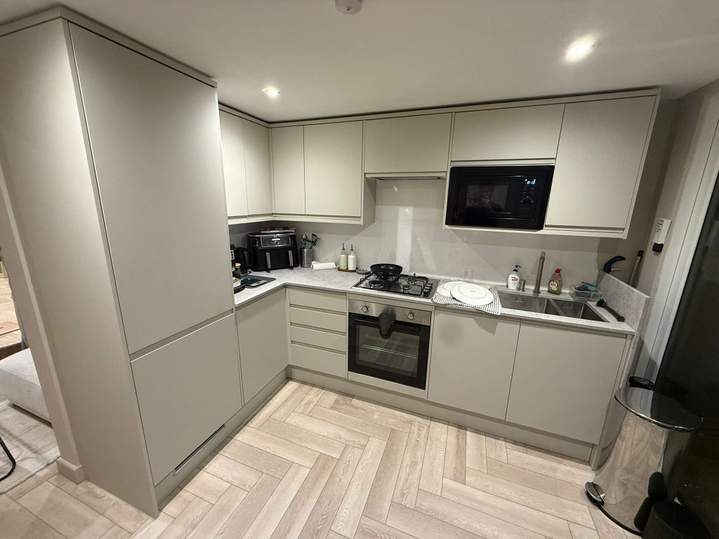 Property photo 2 of 8