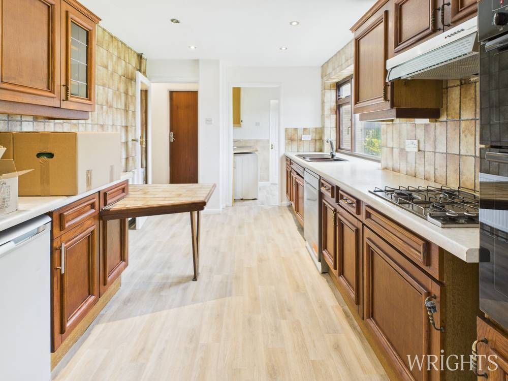 Property photo 2 of 8 Cam04170G0-Pr0034-Still011-Thumbnail-H750-70