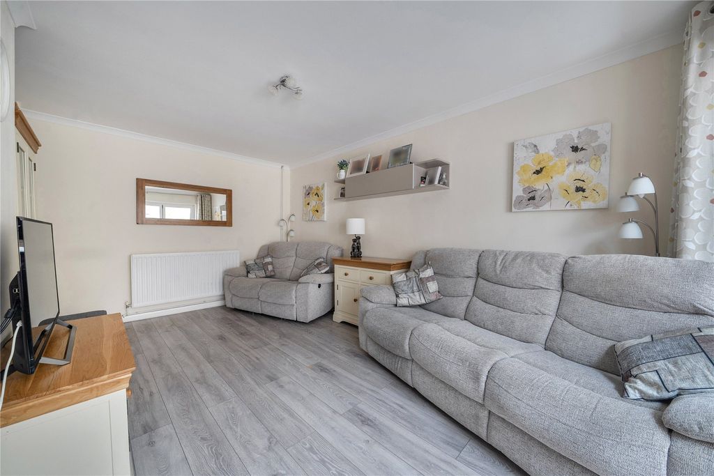 Property photo 3 of 17 Picture No. 19