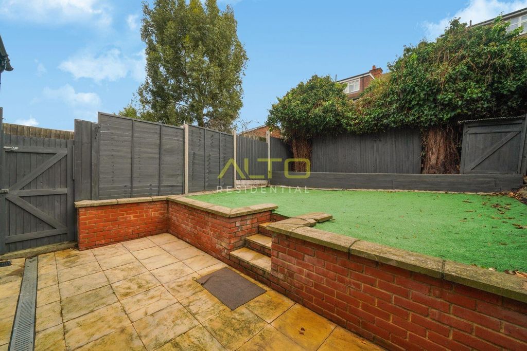 Property photo 3 of 7