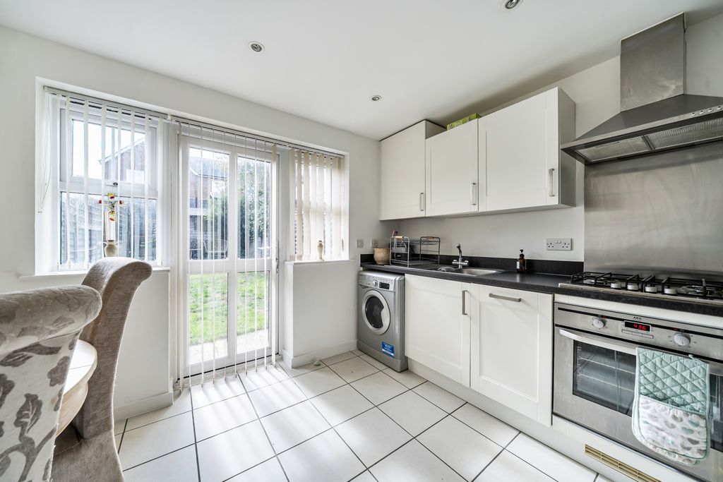 Property photo 3 of 10 Kitchen/Breakfast Room