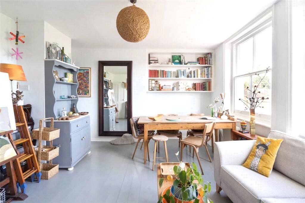 Property photo 3 of 6 Picture No. 05