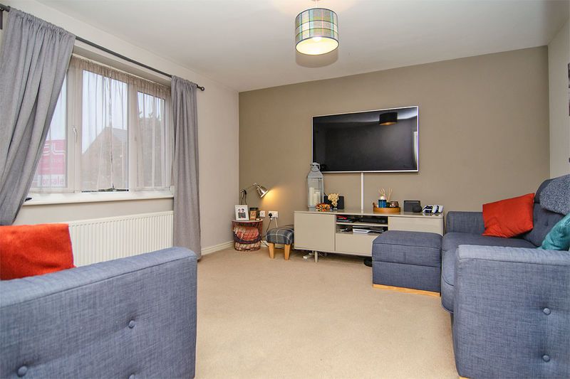 Property photo 3 of 27 Photo 1