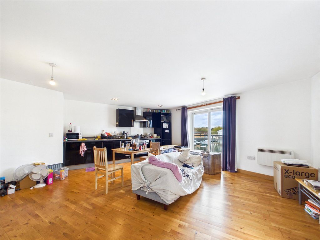 Property photo 3 of 10 Picture No. 05