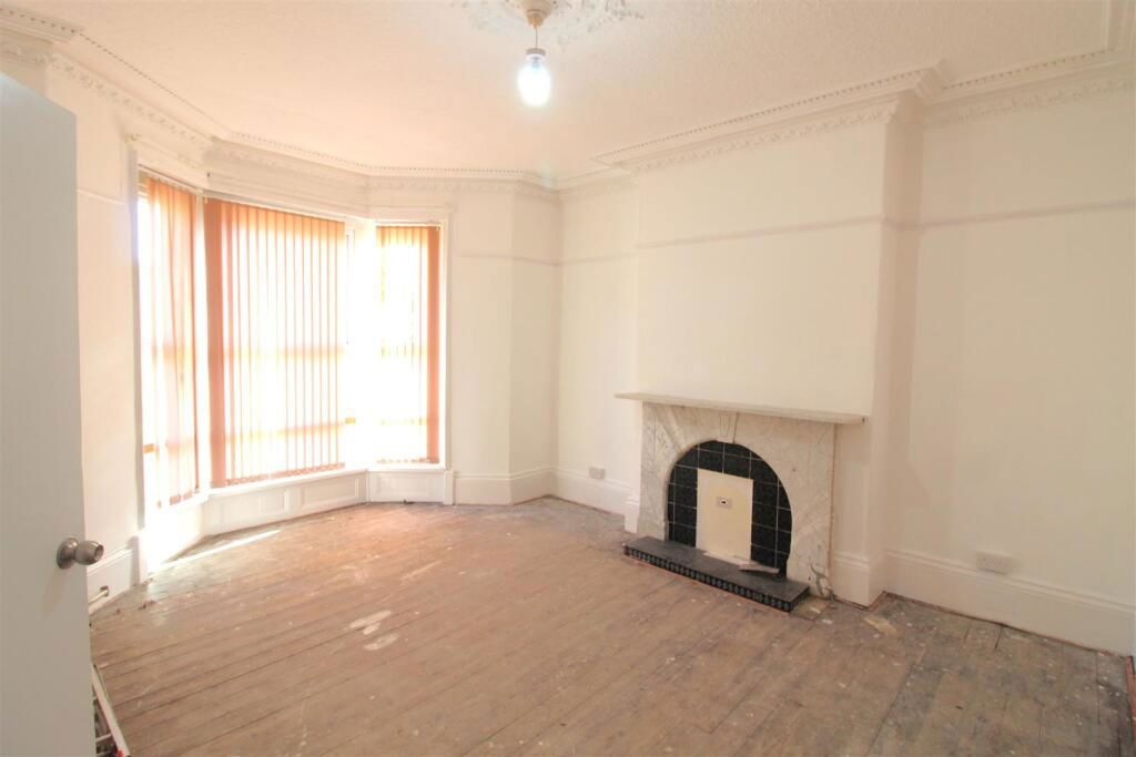 Property photo 3 of 24