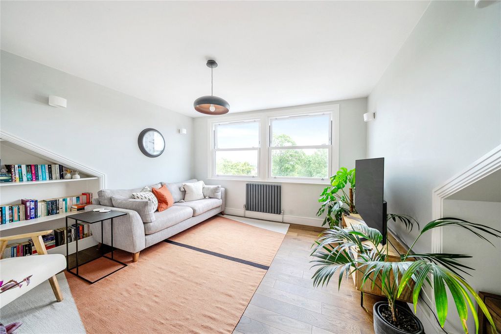 Property photo 3 of 11 Picture No. 08