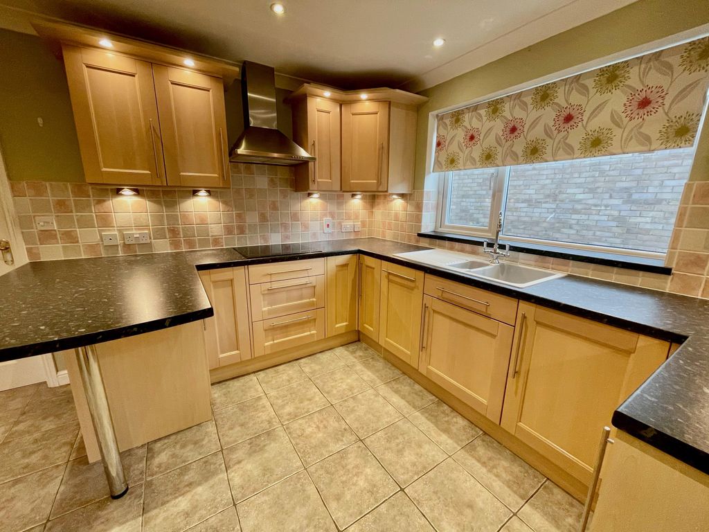 Property photo 2 of 10 View