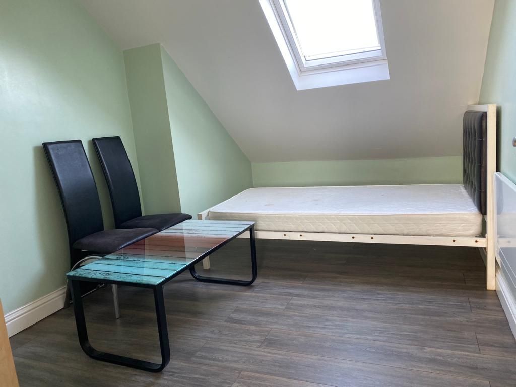 Property photo 2 of 5 Gallery