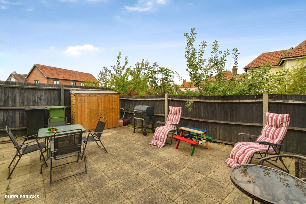 Property photo 2 of 26