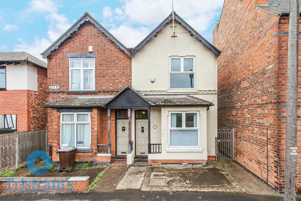 Property photo 1 of 19