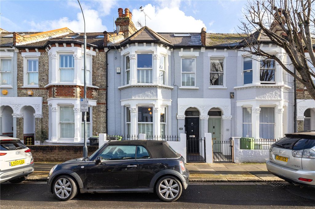 Property photo 2 of 17 Picture No. 28