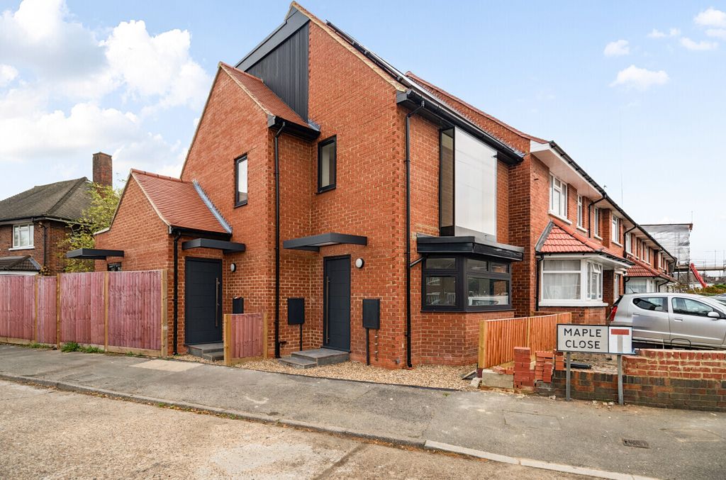 Property photo 1 of 10 Picture No. 02