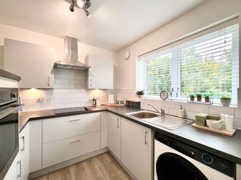 Property photo 2 of 24 Kitchen