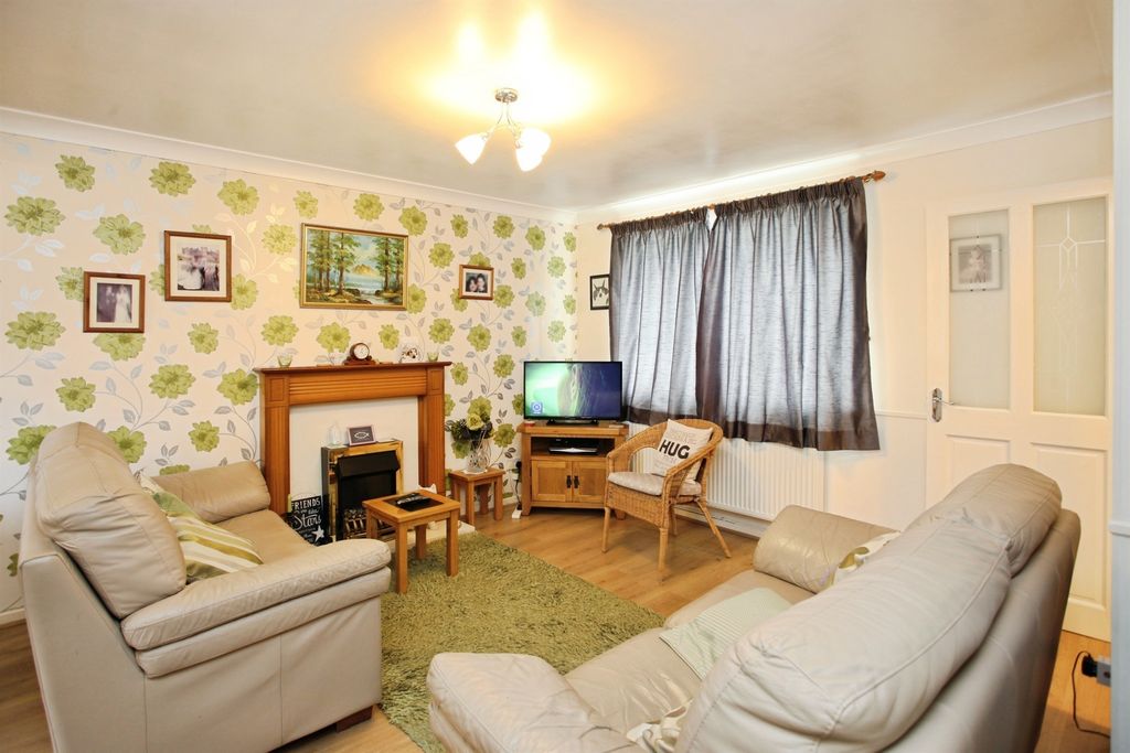 Property photo 2 of 15