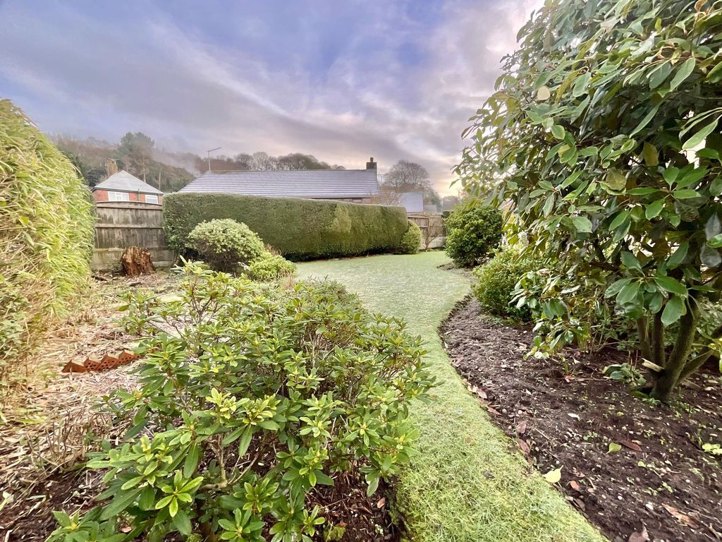 Property photo 2 of 26