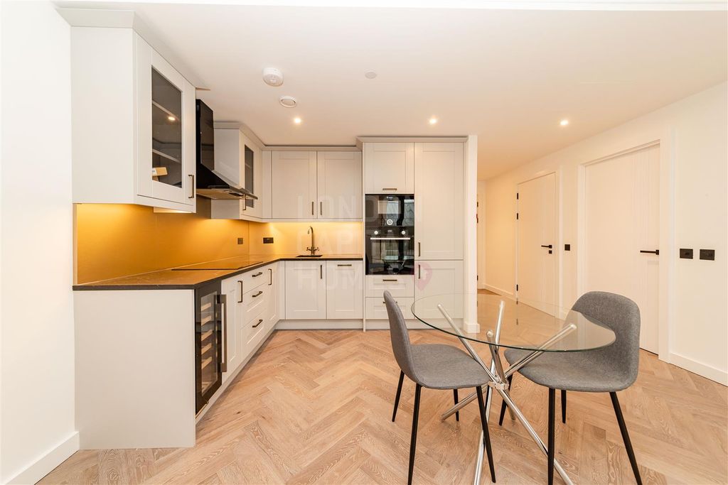 Property photo 3 of 11 2Sep9241.Jpg