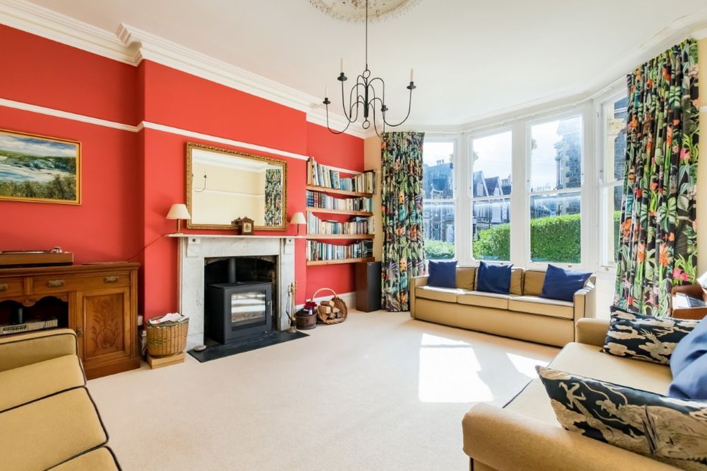 Property photo 3 of 14 Sitting Room