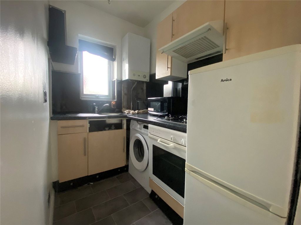Property photo 3 of 5 Picture No. 10