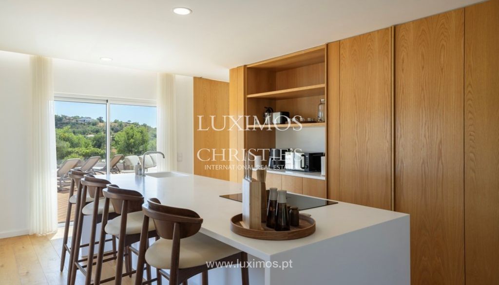 Property photo 3 of 25