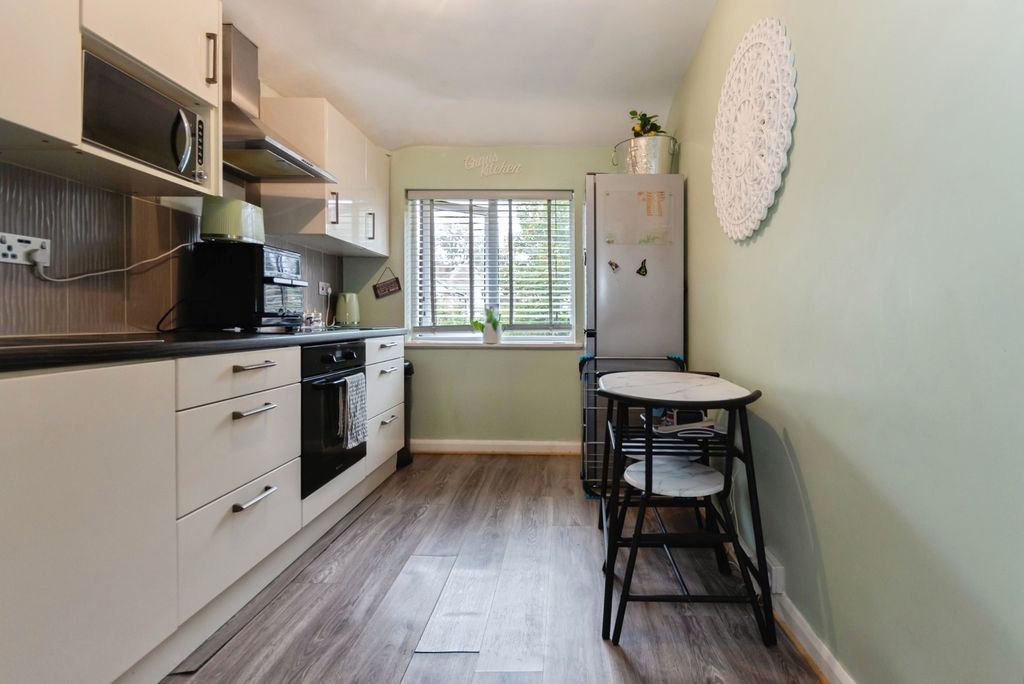 Property photo 2 of 14 Pbox-Img.Jpg