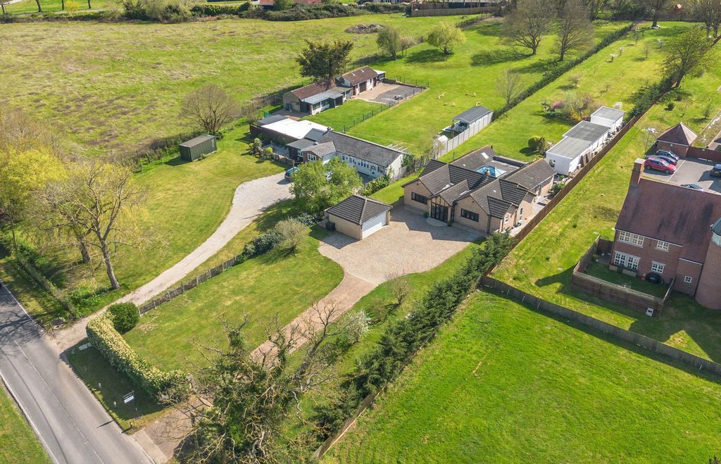 Property photo 1 of 53