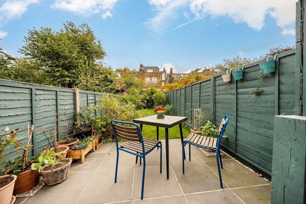 Property photo 3 of 8