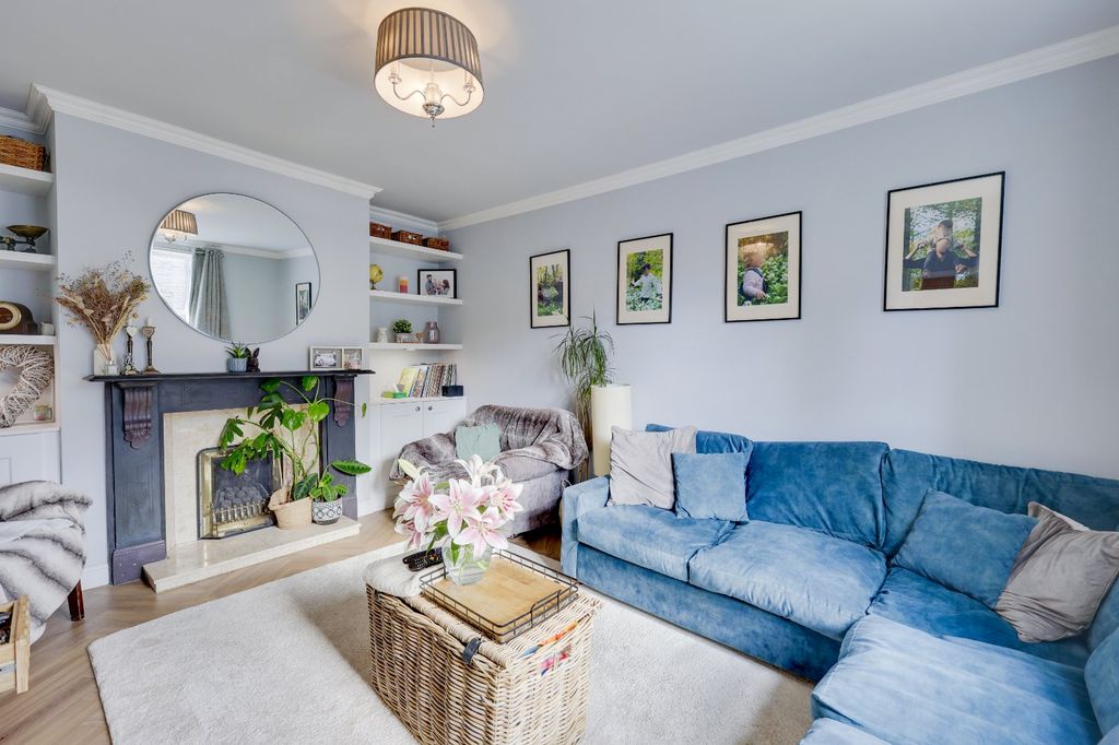 Property photo 3 of 19 Picture No. 21