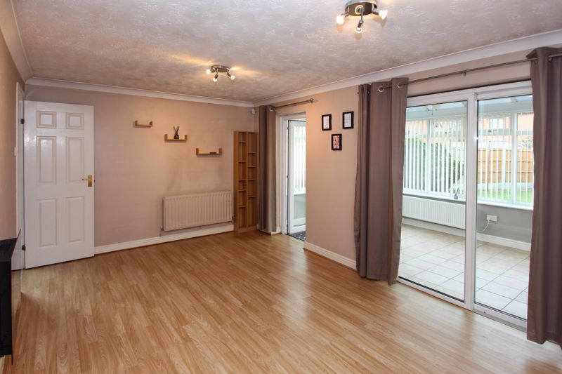 Property photo 3 of 16 Photo 5