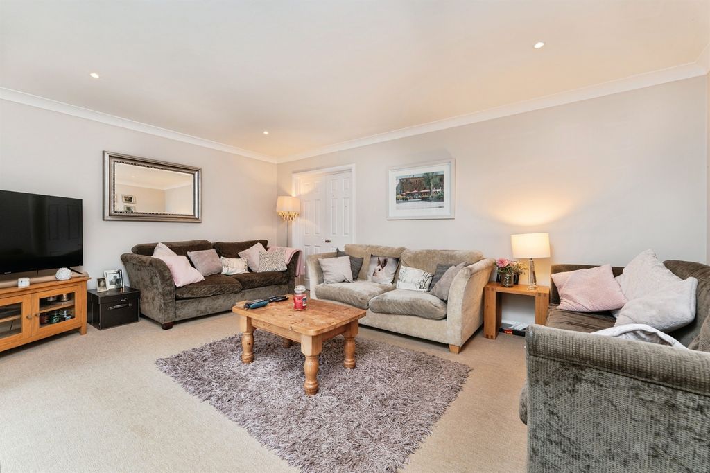 Additional image 7 of 4 bed detached house for saleKingswood Road, March PE15