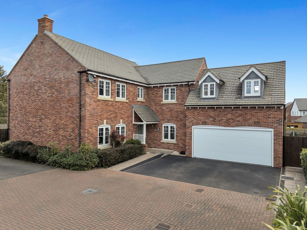Property photo 1 of 37