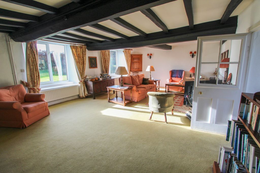 Property photo 3 of 42