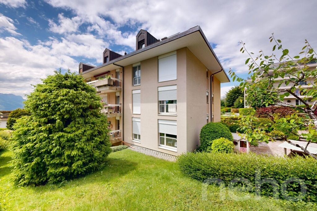 Property photo 1 of 2