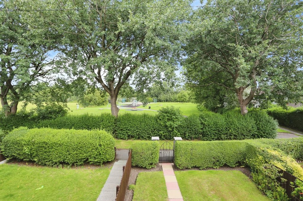 Property photo 3 of 23 Picture No. 09