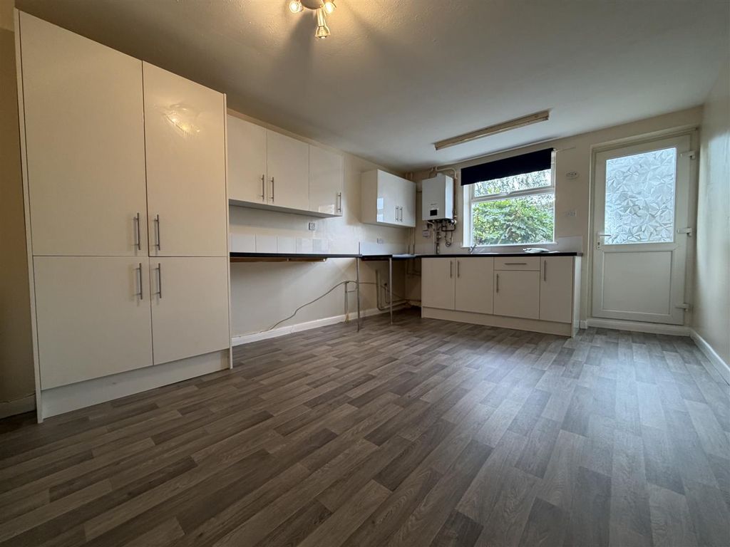 Property photo 2 of 8 Kitchen/ Diner
