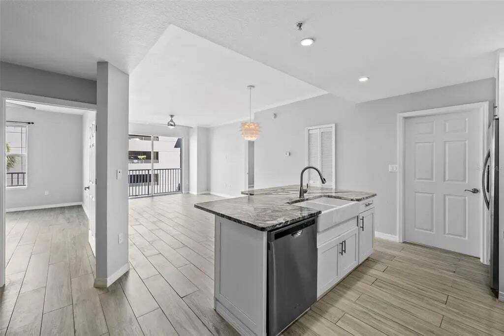 Property photo 3 of 20 <Alttext/>