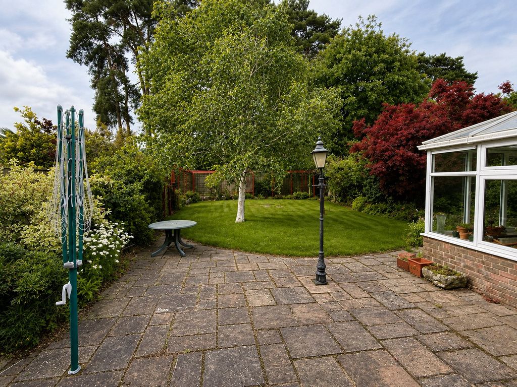 Property photo 2 of 11 Picture No. 28