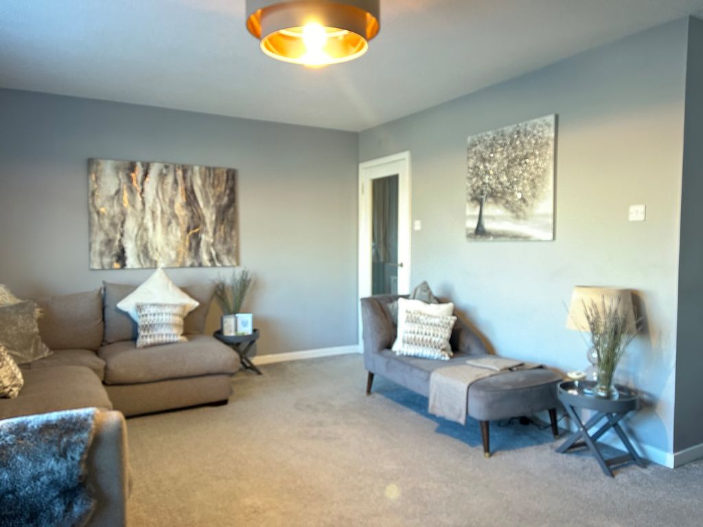 Property photo 2 of 19 Photo 2