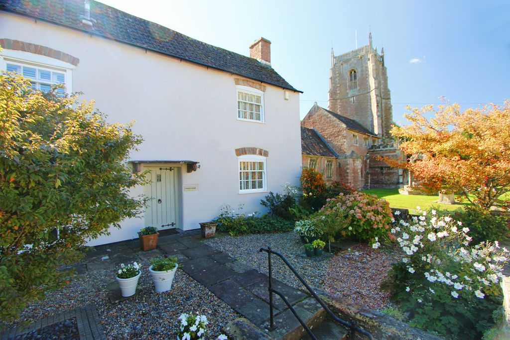 Property photo 2 of 39