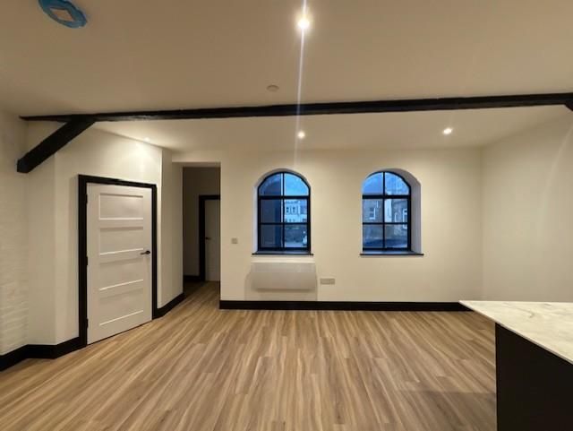 Property photo 3 of 17 Monknew18.Jpg