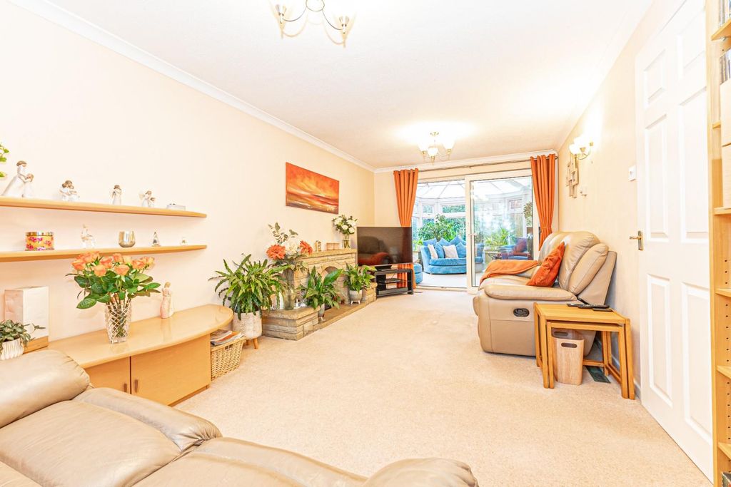 Property photo 2 of 24