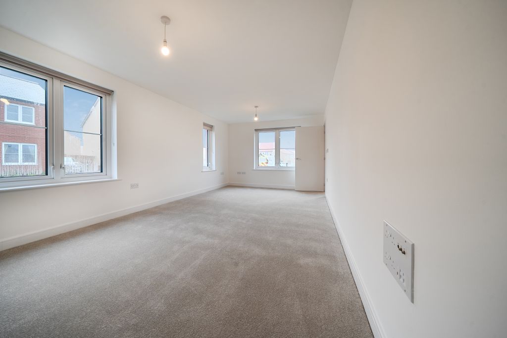 Property photo 2 of 17 Front