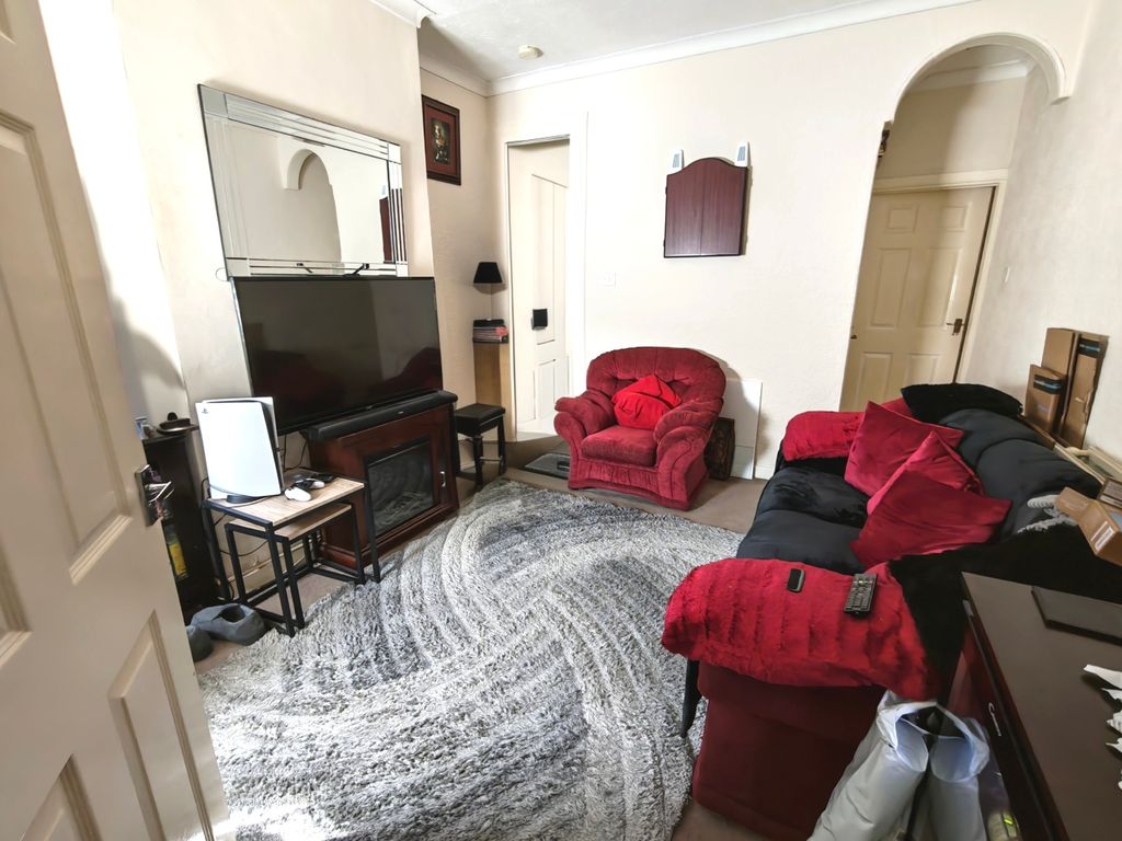 Property photo 3 of 3