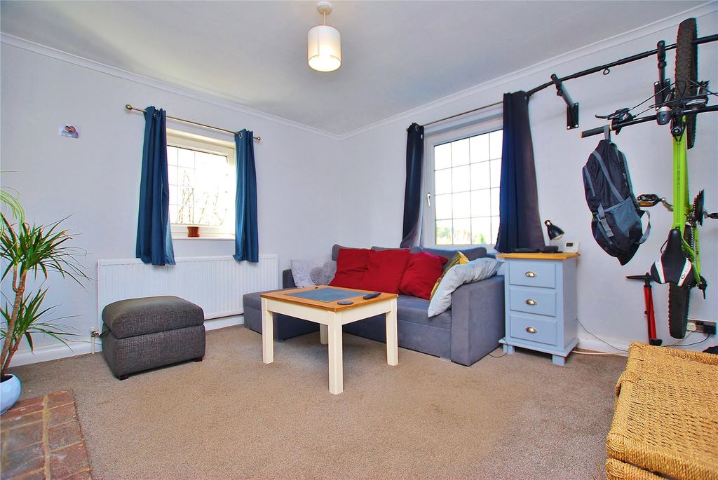 Property photo 3 of 7 Picture No. 19