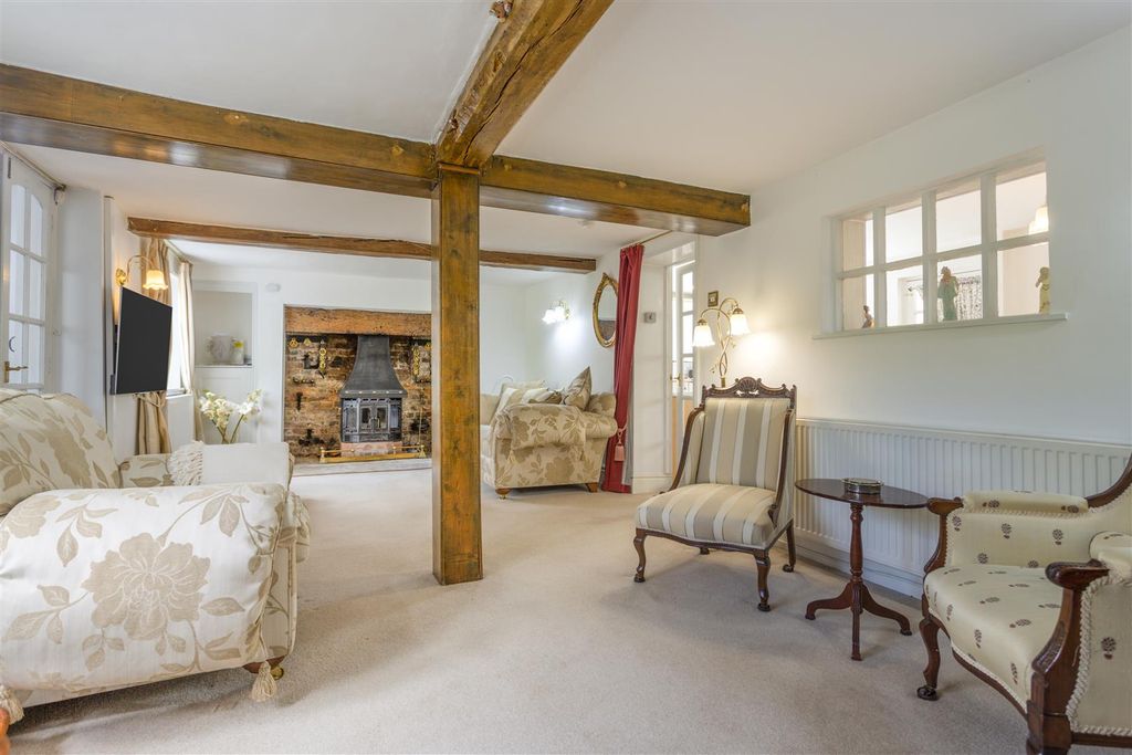 Property photo 3 of 38