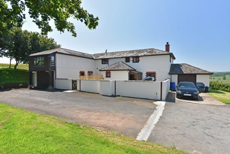 Property photo 3 of 12 Cleave_075.Jpg