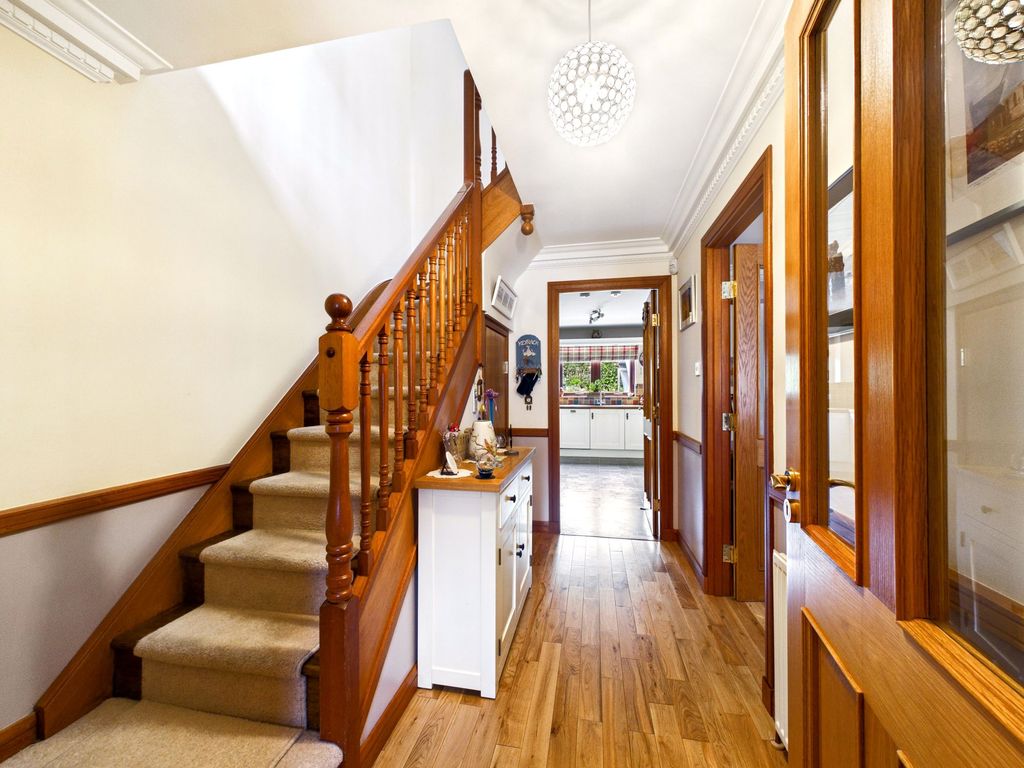 Property photo 3 of 42