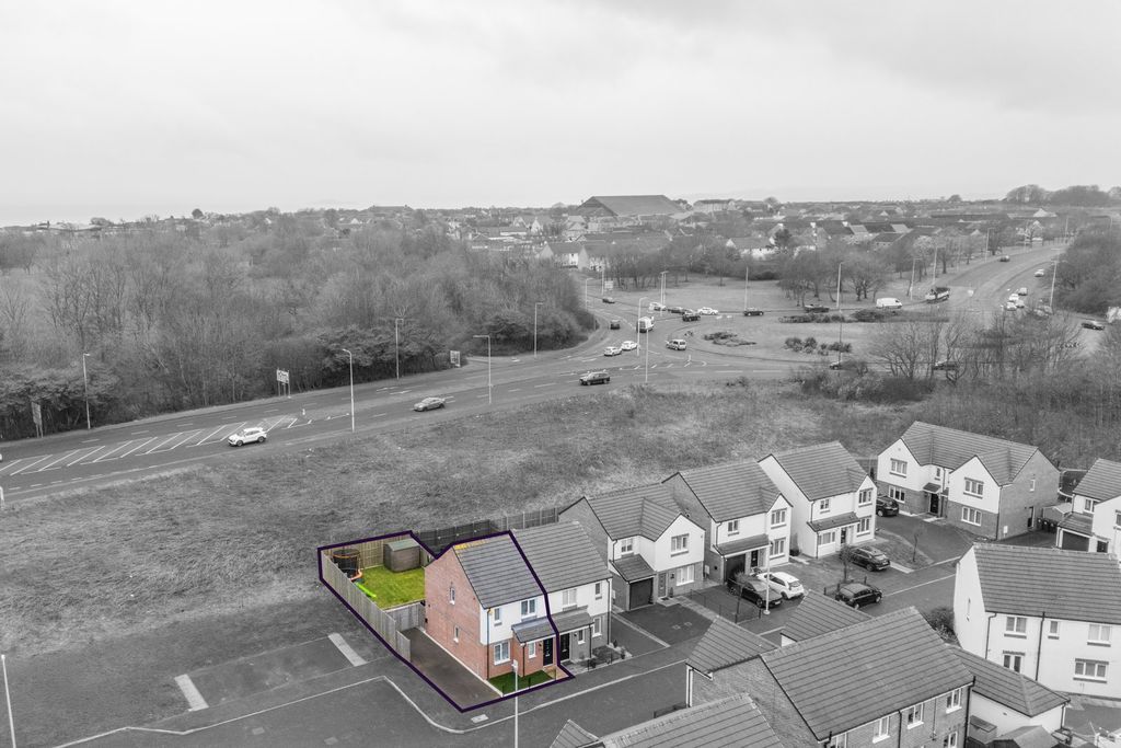 Property photo 2 of 29