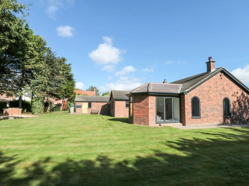 Property photo 1 of 25 Picture No. 23