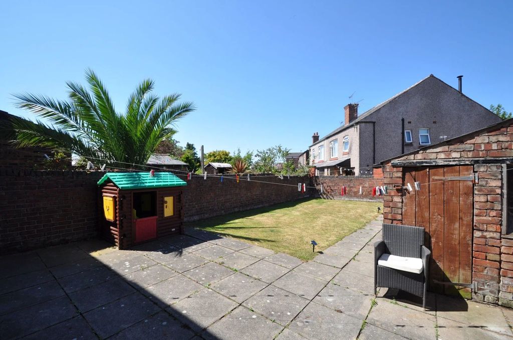 Property photo 2 of 23