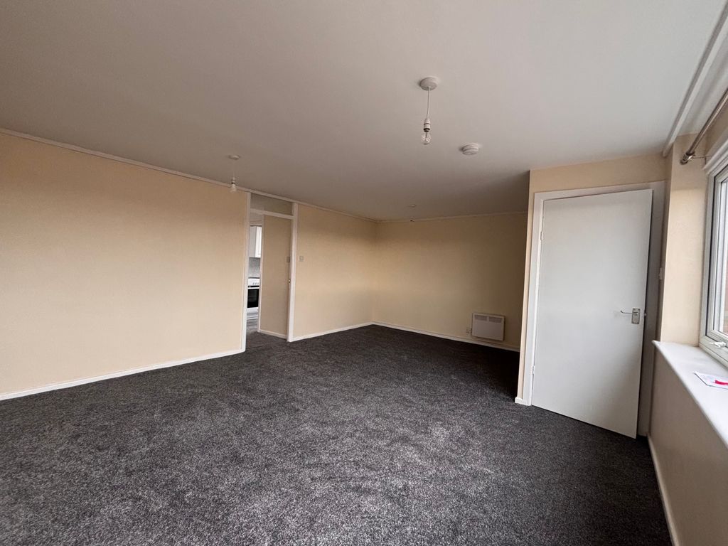 Property photo 3 of 6 Reception